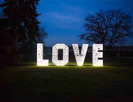 Love Buchstaben XXL 1,4m - Rund um Ihre Hochzeit