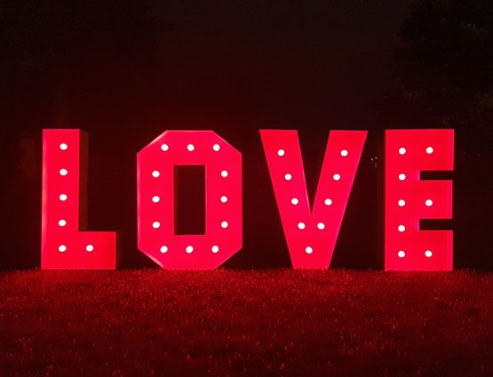 XL Love Buchstaben 1,2m mieten Berlin rund f&uuml;r die Hochzeit, Hochzeitstbuchstaben mieten Berlin, Hochzeitsdeko mieten, Hochzeit, rund um die Hochzeit