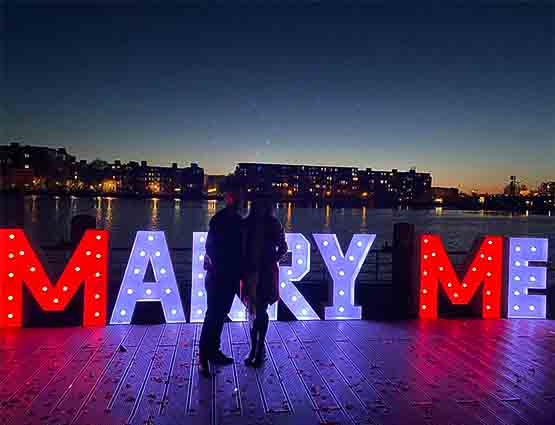 Marry Me mieten, Marry Me Leuchtbuchstaben mieten, rund um Ihre Hochzeit, Marry Me Antrag, Wedding